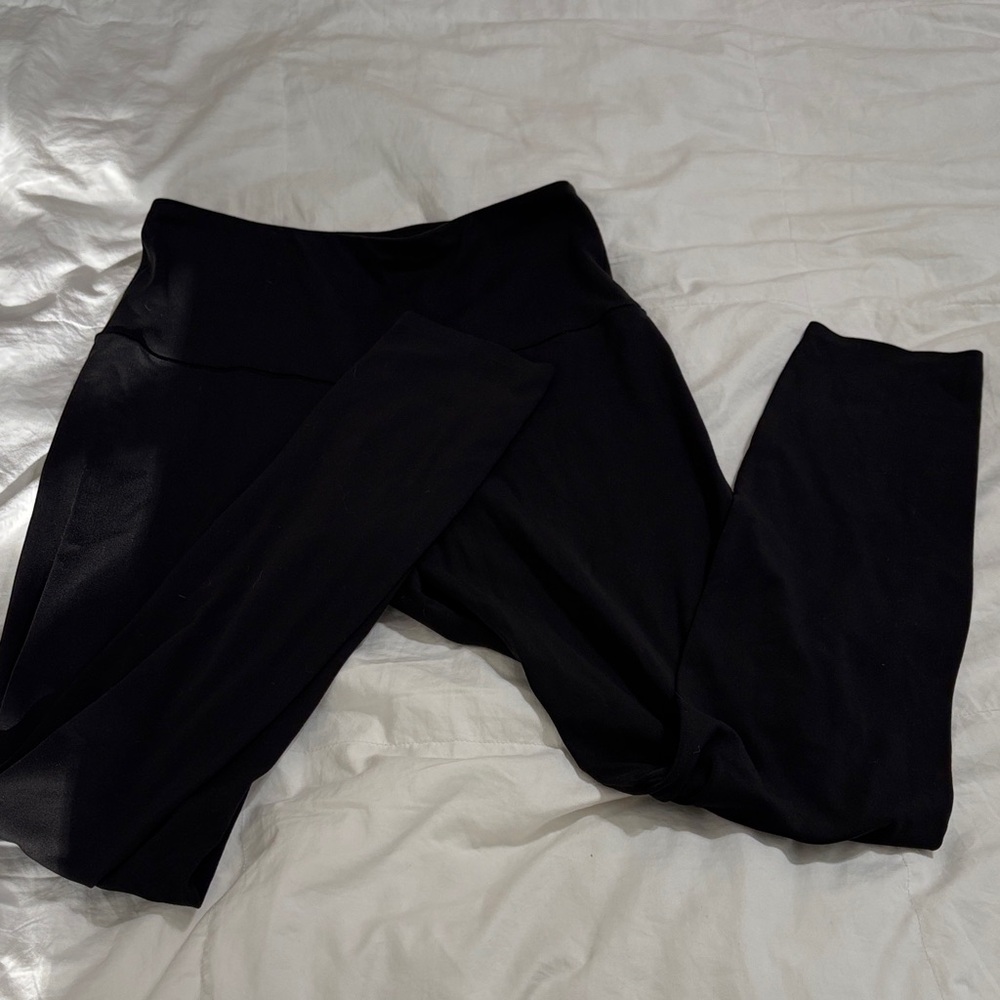 Rhône Classic Black High-Waist Leggings